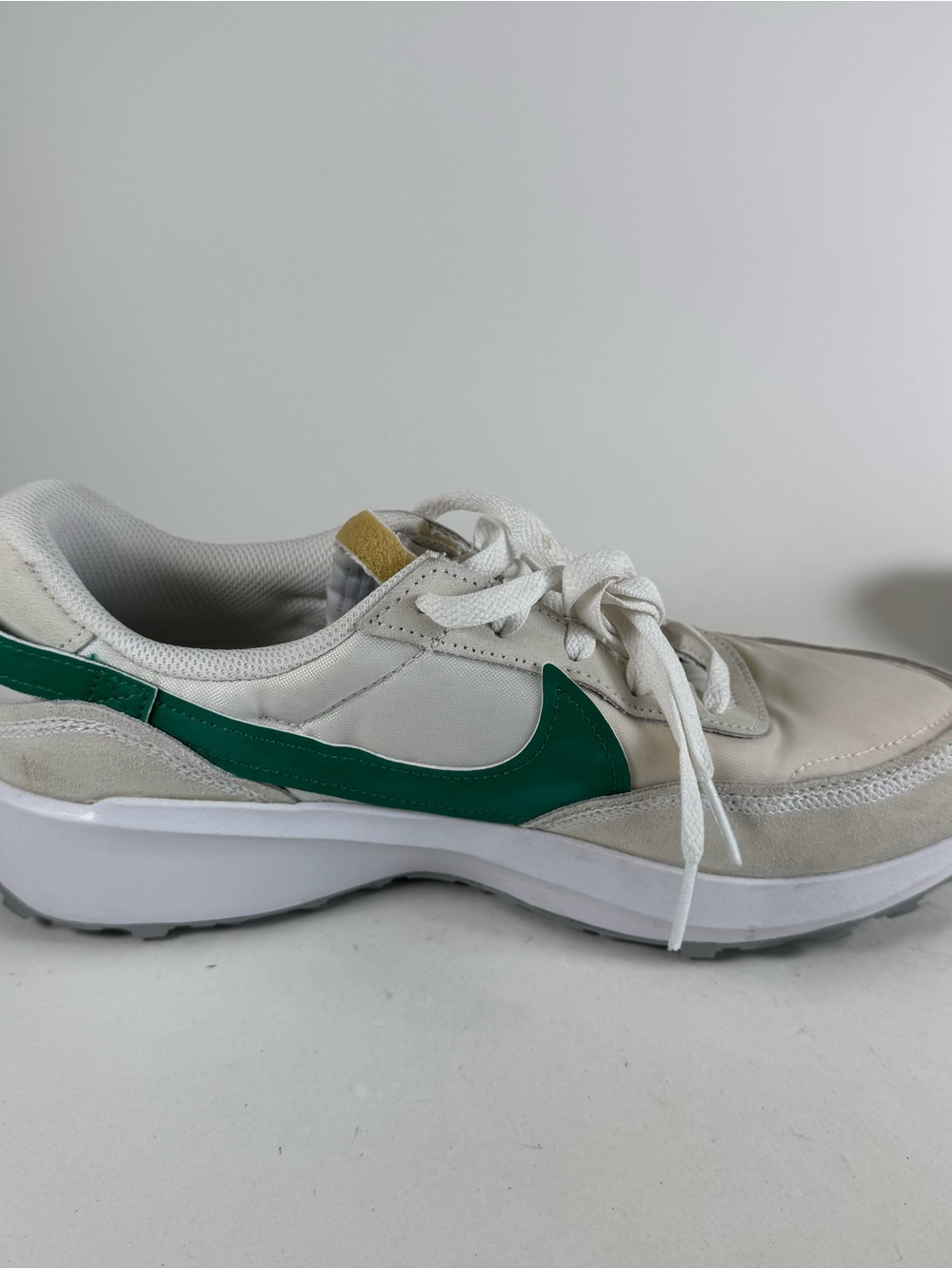Womens Nike Shoes Waffle Debut Size 10 Off White Ivory Green Sneakers Tennis Run - Picture 7 of 12